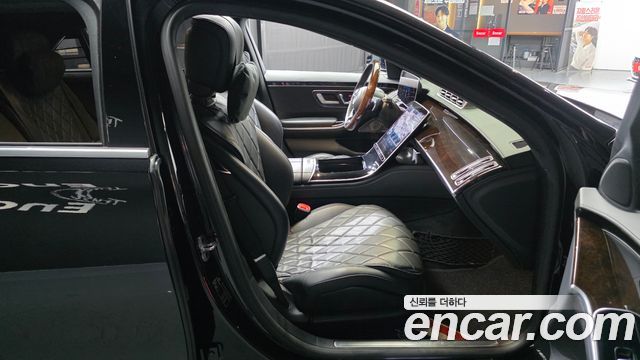 Mercedes-Benz S-Class 2021 — photo 17