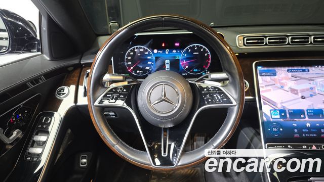 Mercedes-Benz S-Class 2021 — photo 18