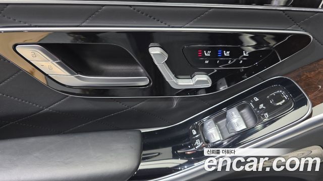 Mercedes-Benz S-Class 2021 — photo 19