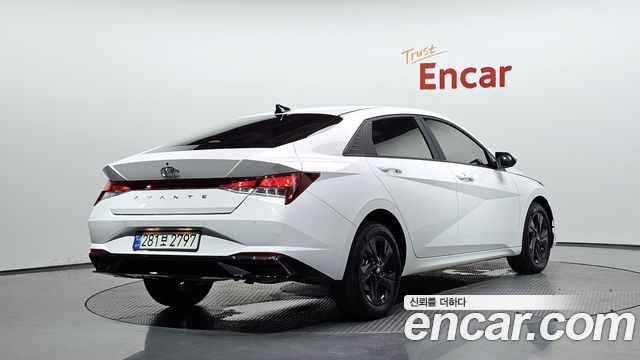 Hyundai AVANTE 2023 — photo 2