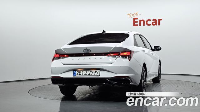 Hyundai AVANTE 2023 — photo 4