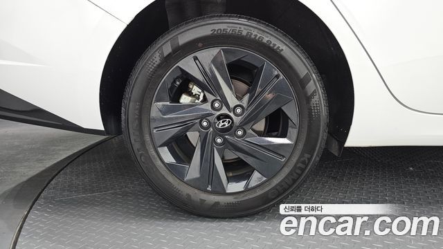 Hyundai AVANTE 2023 — photo 5