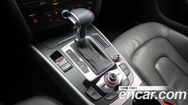 Audi A4 2013 — photo 9