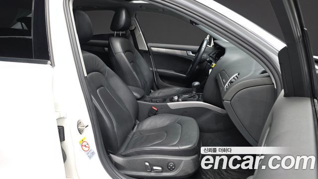 Audi A4 2013 — photo 11