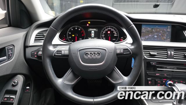 Audi A4 2013 — photo 13