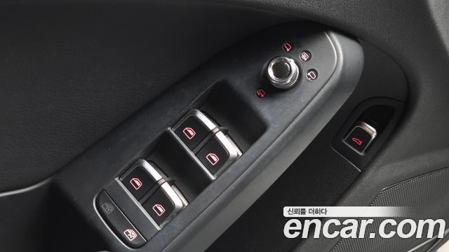 Audi A4 2013 — photo 17