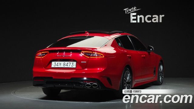 Kia Stinger 2018 — photo 2
