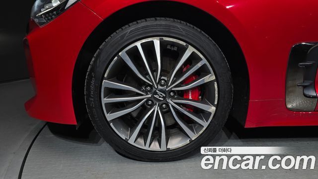 Kia Stinger 2018 — photo 5