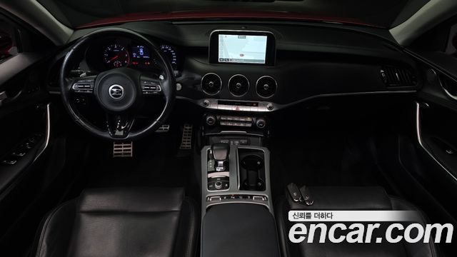 Kia Stinger 2018 — photo 10