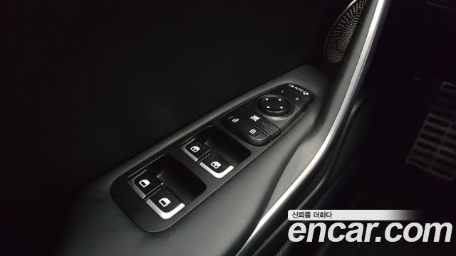 Kia Stinger 2018 — photo 30