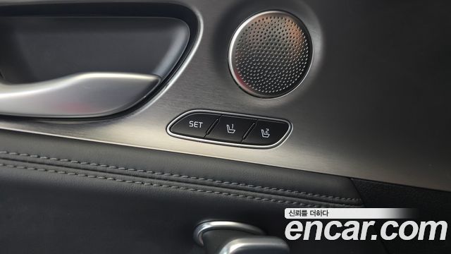 Kia Stinger 2018 — photo 32