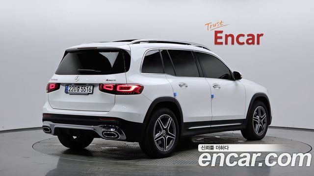 Mercedes-Benz GLB-Class 2023 — photo 2