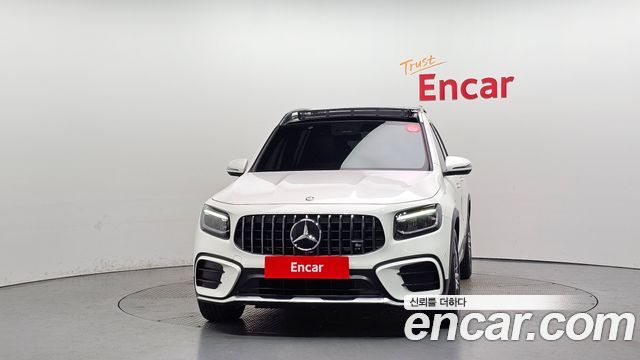 Mercedes-Benz GLB-Class 2025 — photo 3