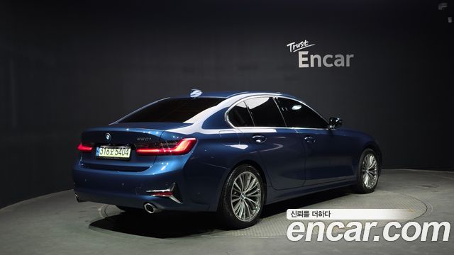 BMW 3-Series 2021 — photo 2