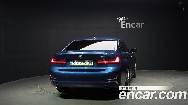 BMW 3-Series 2021 — photo 4