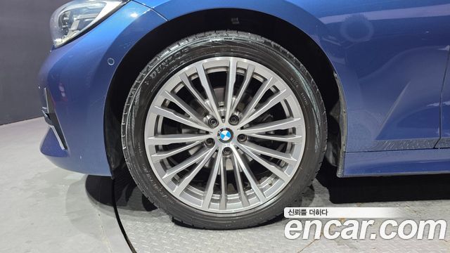 BMW 3-Series 2021 — photo 5