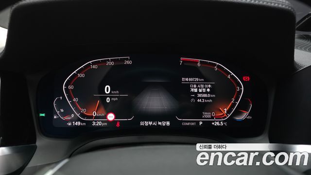 BMW 3-Series 2021 — photo 11