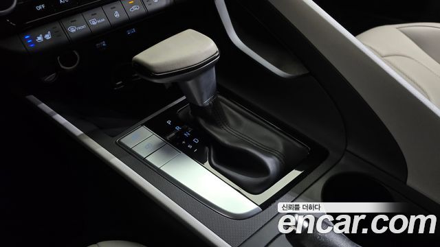 Hyundai AVANTE 2023 — photo 9