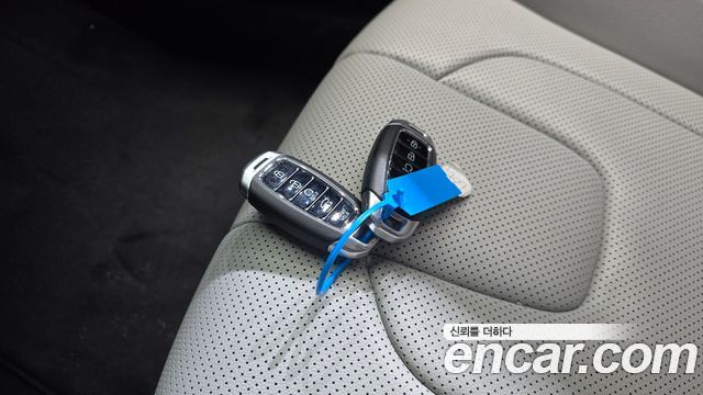 Hyundai AVANTE 2023 — photo 15