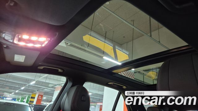 Mercedes-Benz GLE-Class 2025 — photo 13