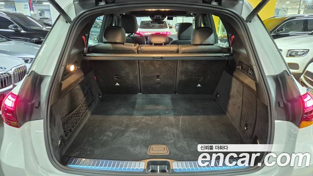 Mercedes-Benz GLE-Class 2025 — photo 19
