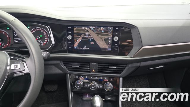 Volkswagen Jetta 2020 — photo 20