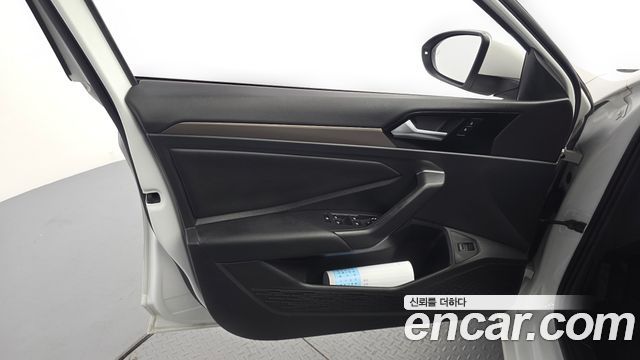 Volkswagen Jetta 2020 — photo 14