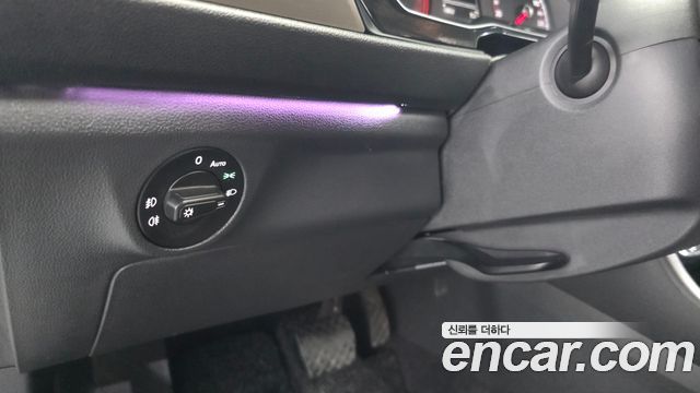 Volkswagen Jetta 2020 — photo 29