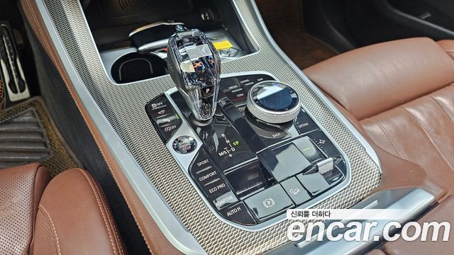 BMW X5 2021 — photo 12