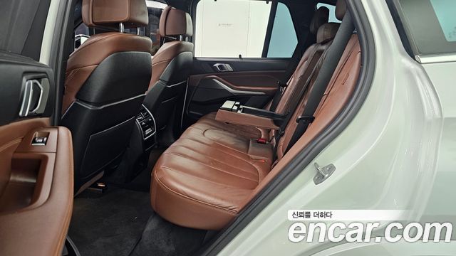 BMW X5 2021 — photo 18