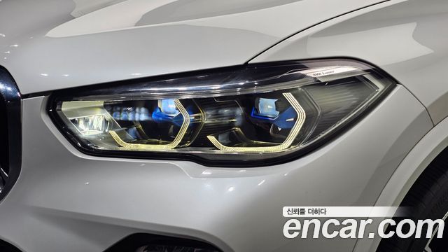 BMW X5 2021 — photo 8