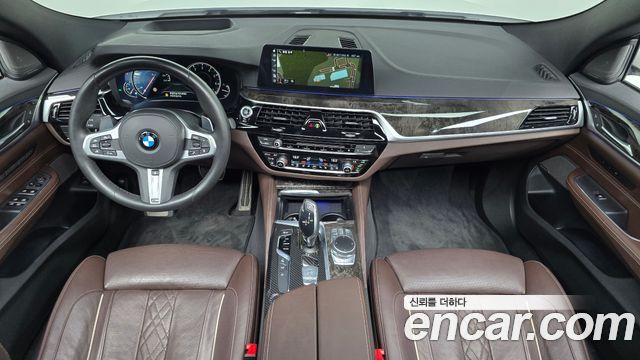 BMW Gran Turismo 2018 — photo 7