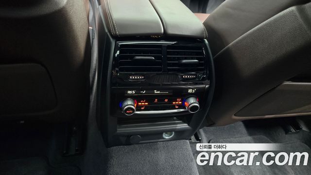 BMW Gran Turismo 2018 — photo 17