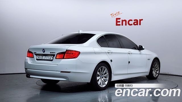 BMW 5-Series 2013 — photo 2