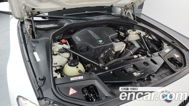 BMW 5-Series 2013 — photo 6