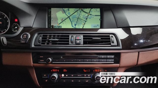 BMW 5-Series 2013 — photo 12