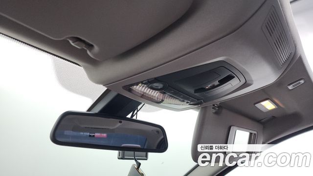 BMW 5-Series 2013 — photo 19