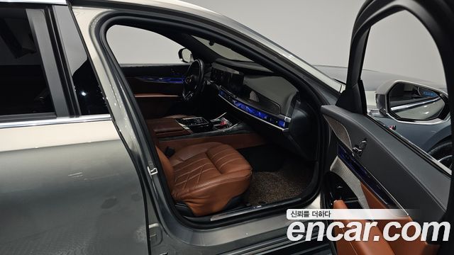 BMW 7-Series 2024 — photo 17