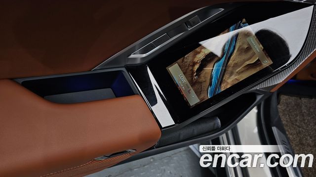 BMW 7-Series 2024 — photo 25