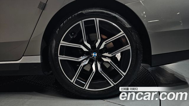 BMW 7-Series 2024 — photo 7