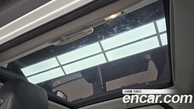 Land Rover Discovery Sport 2018 — photo 23
