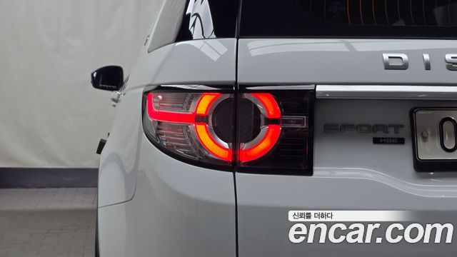 Land Rover Discovery Sport 2018 — photo 9