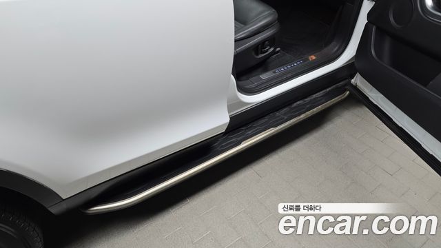 Land Rover Discovery Sport 2018 — photo 30