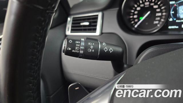 Land Rover Discovery Sport 2018 — photo 32