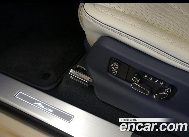 Bentley Bentayga 2024 — photo 12