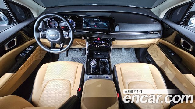 Kia Canival 2023 — photo 7