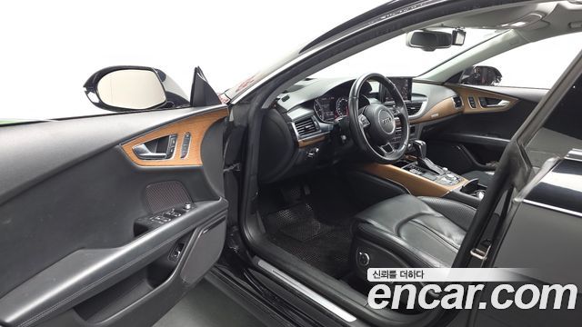 Audi A7 2016 — photo 10
