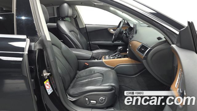 Audi A7 2016 — photo 11