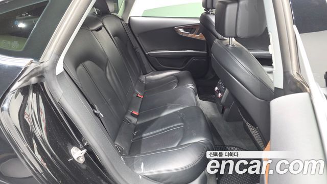 Audi A7 2016 — photo 12