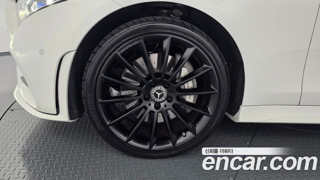Mercedes-Benz CLS-Class 2021 — photo 5